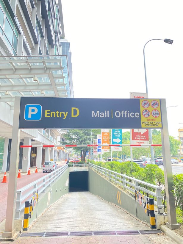 Directions to NAORU Sunway Velocity, step 1